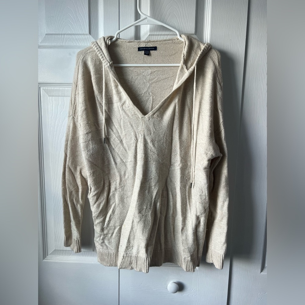 American eagle sweater with hood